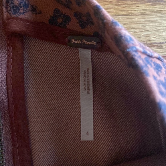 Free People Modern Femme Printed Mini in red. Size 4. NWOT - Picture 7 of 9